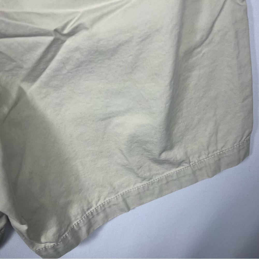 GAP Khaki Shorts Size 35 - Picture 3 of 11